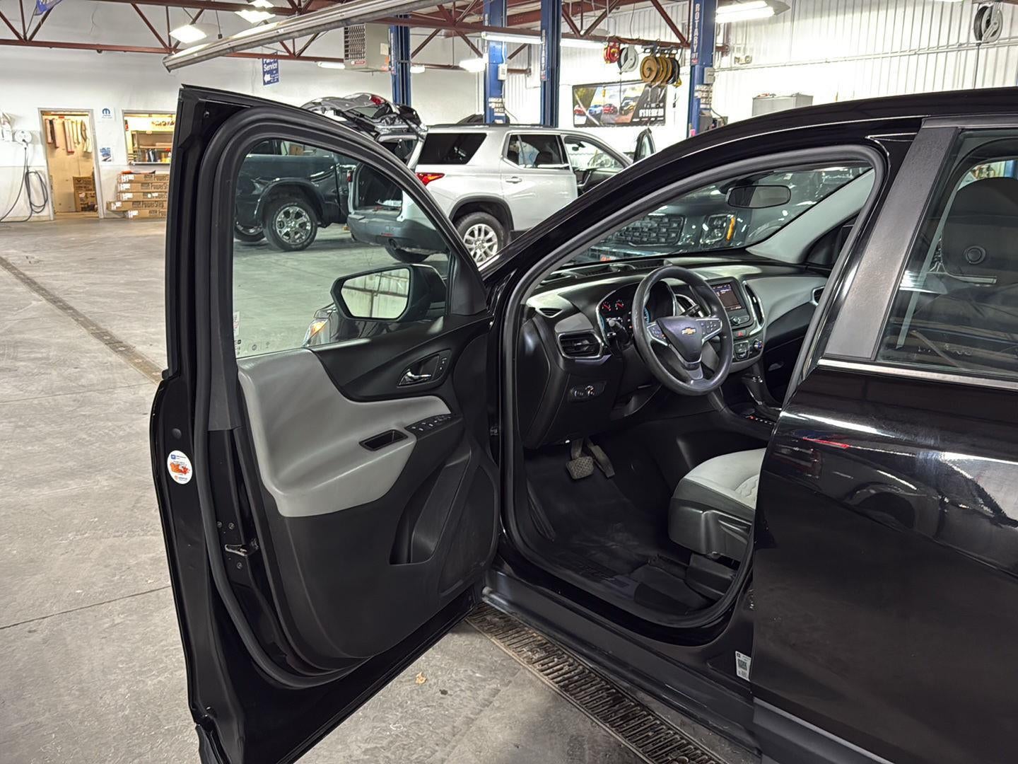 2021 Chevrolet Equinox FWD LS