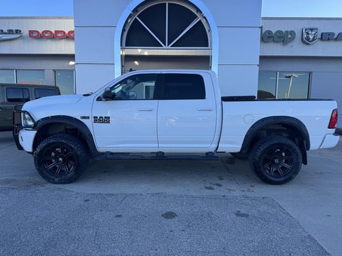 2017 RAM 3500 Big Horn Crew Cab 4x4 6'4' Box