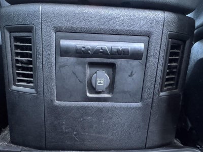 2017 RAM 3500 Big Horn Crew Cab 4x4 6'4' Box