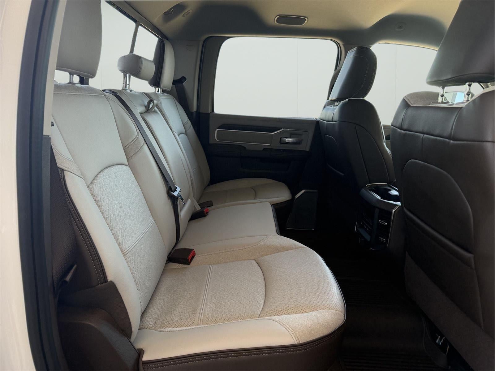 2026 RAM Ram 3500 RAM 3500 LARAMIE CREW CAB 4X4 8' BOX