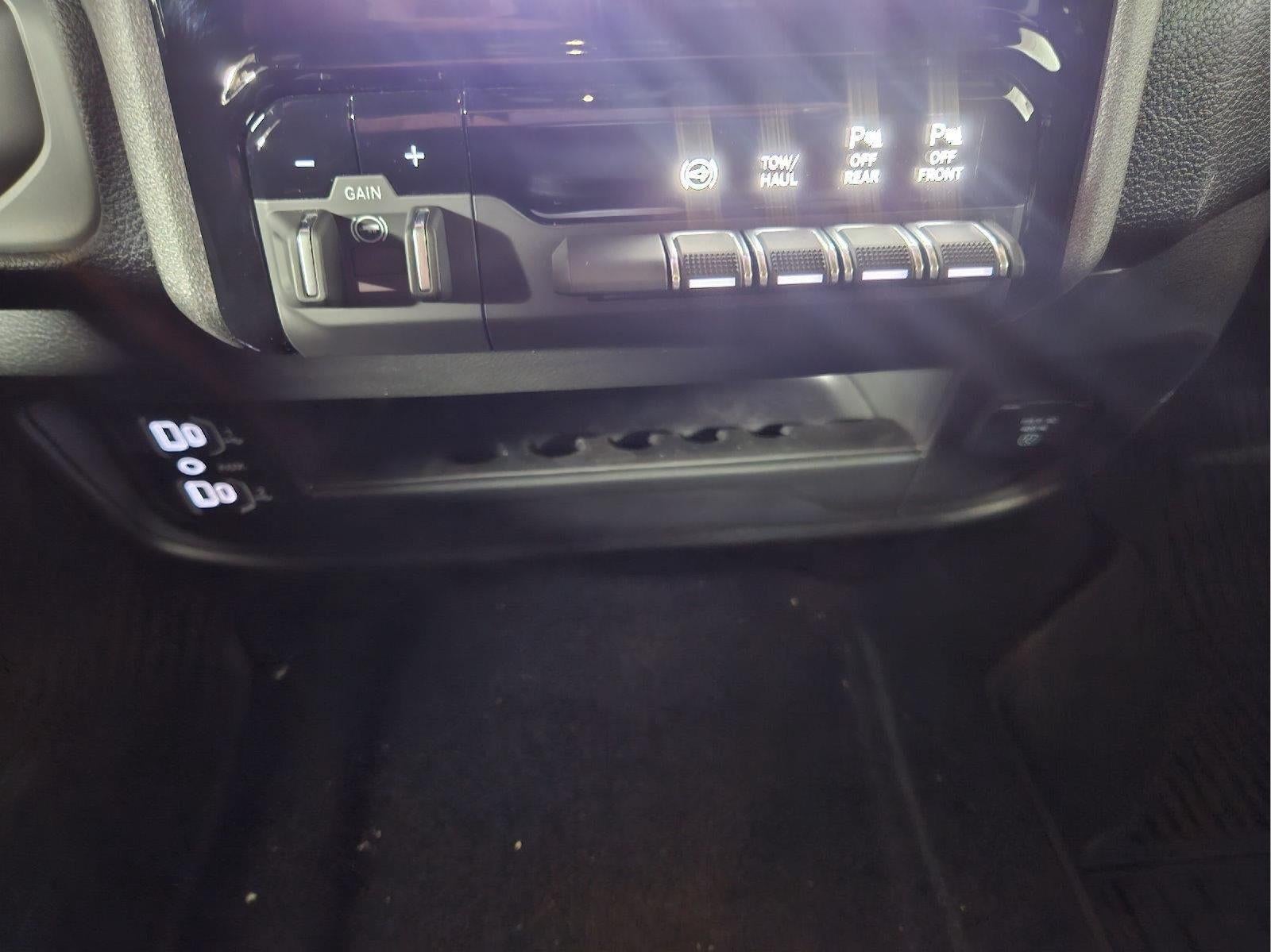 2027 RAM Ram 2500 RAM 2500 WARLOCK CREW CAB 4X4 6'4' BOX