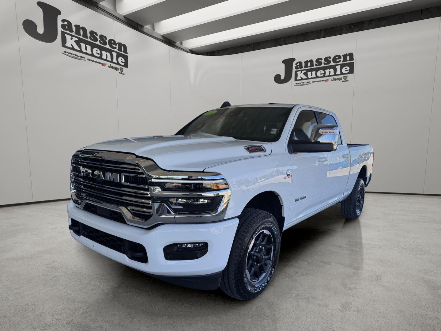 2026 RAM 2500 Laramie Crew Cab 4x4 6'4' Box