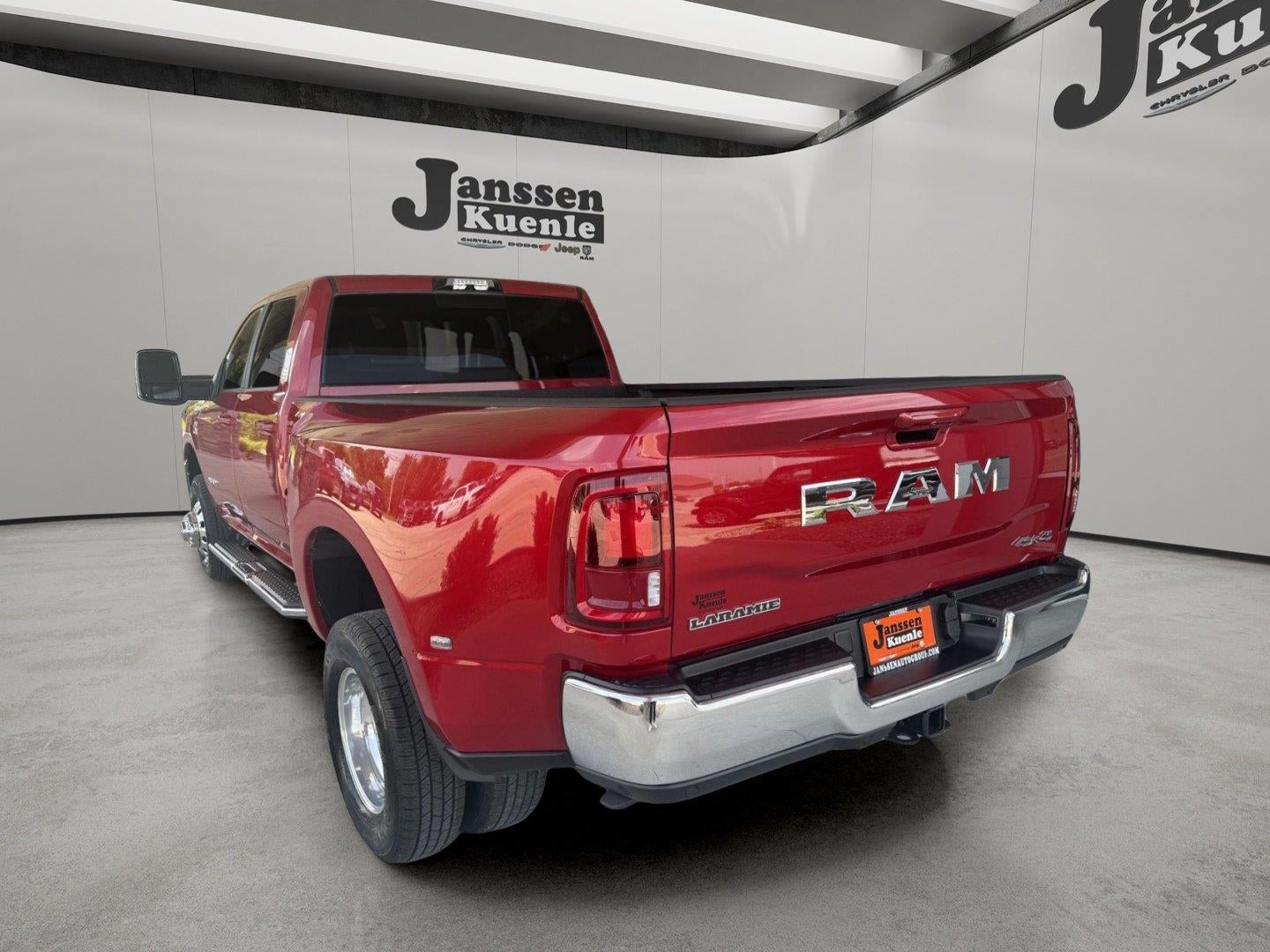 2026 RAM Ram 3500 RAM 3500 LARAMIE CREW CAB 4X4 8' BOX