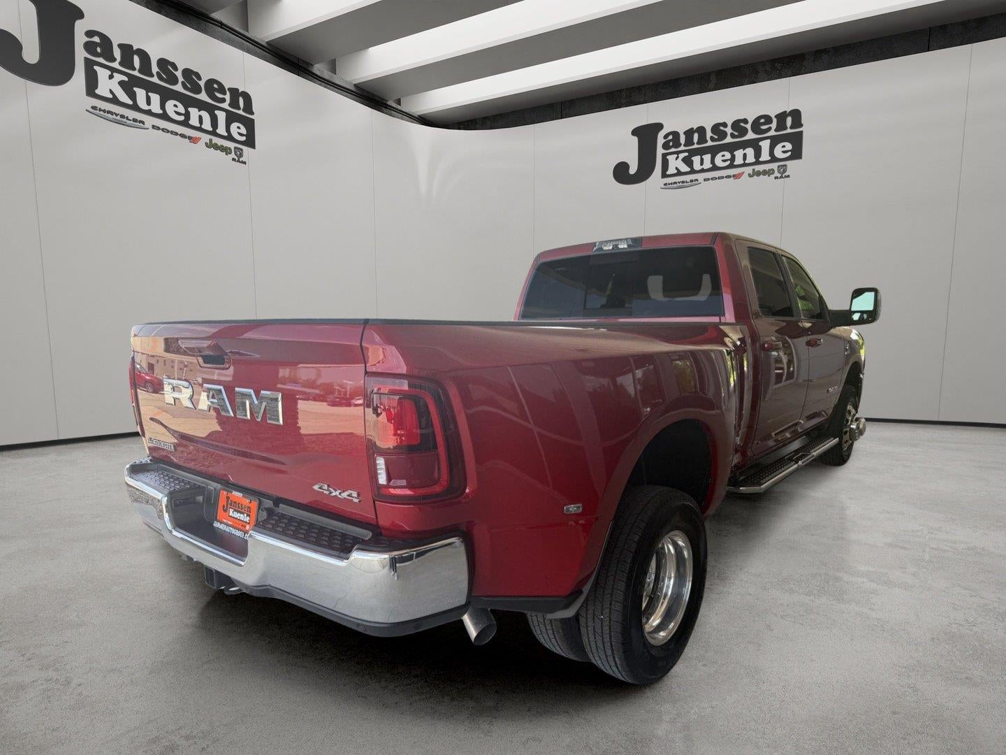 2026 RAM Ram 3500 RAM 3500 LARAMIE CREW CAB 4X4 8' BOX