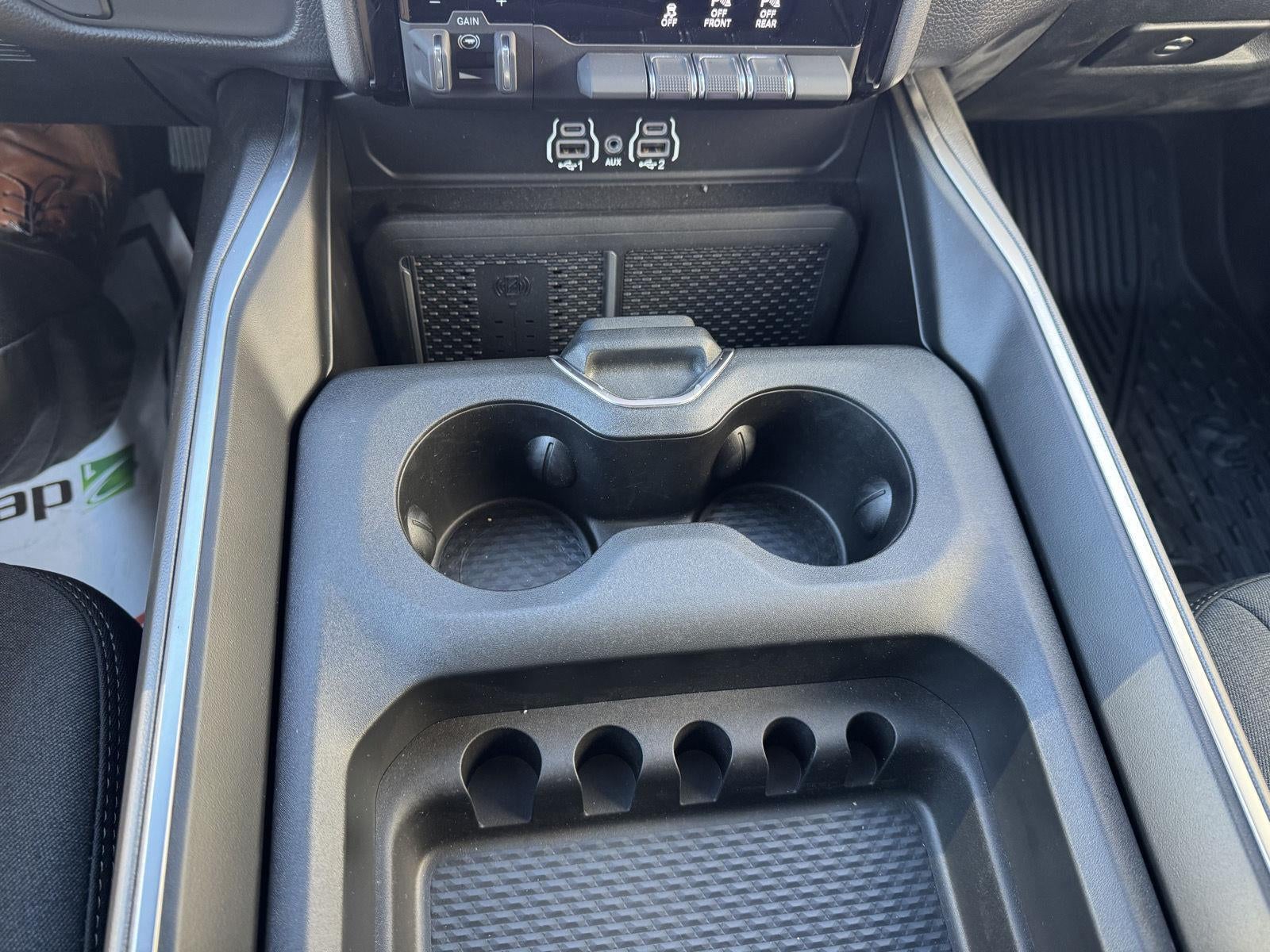 2025 RAM Ram 1500 RAM 1500 BIG HORN CREW CAB 4X4 5'7' BOX