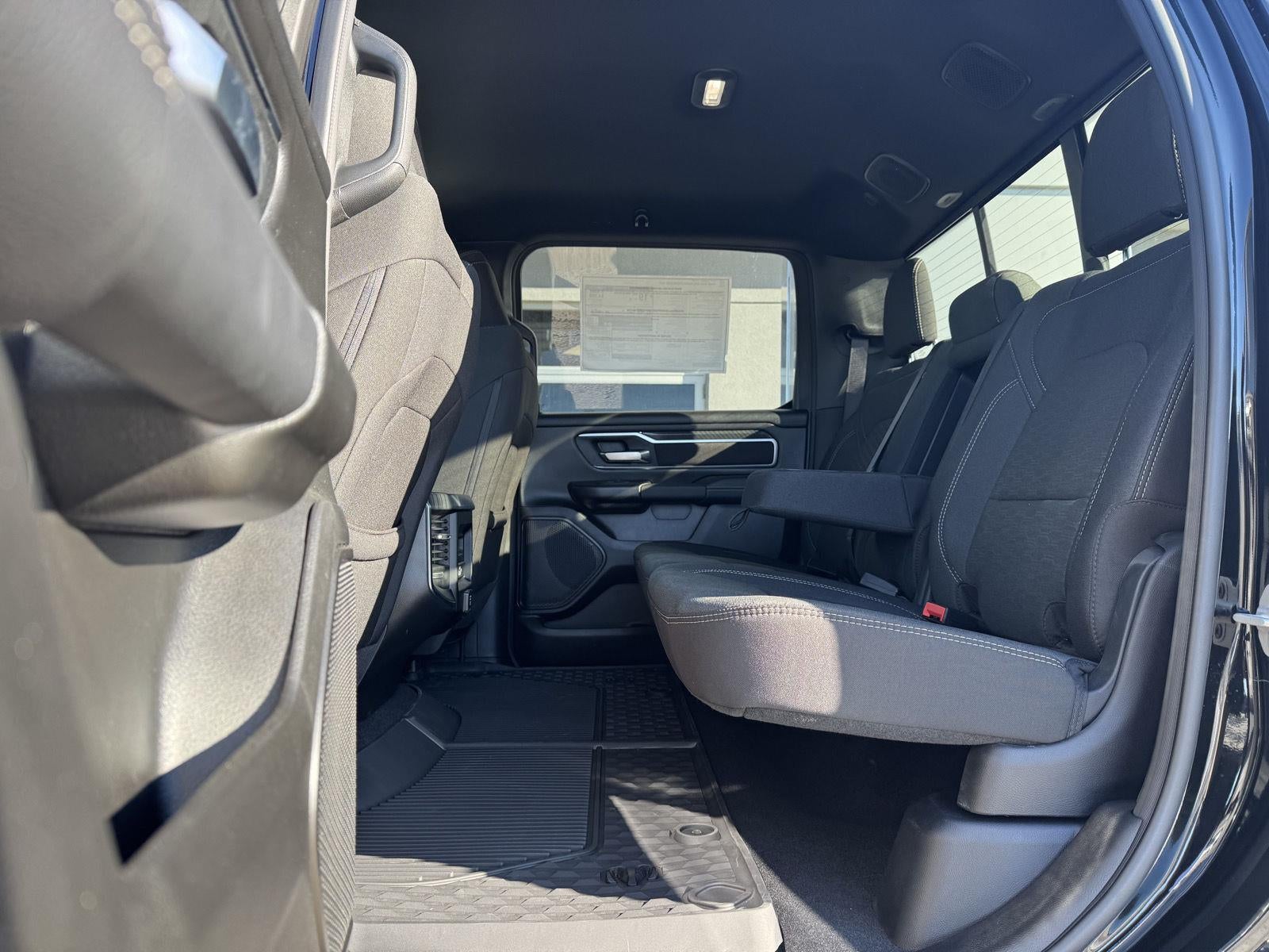 2025 RAM Ram 1500 RAM 1500 BIG HORN CREW CAB 4X4 5'7' BOX