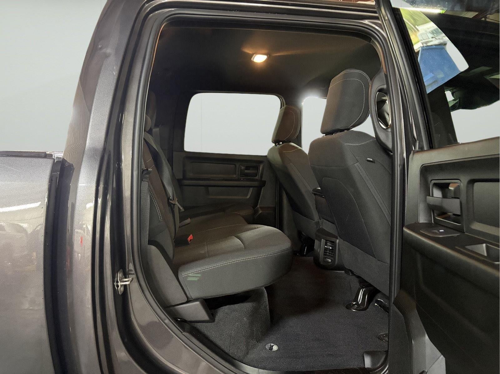 2025 RAM 2500 Tradesman Crew Cab 4x4 6'4' Box