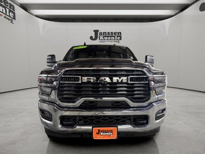 2025 RAM 2500 Tradesman Crew Cab 4x4 6'4' Box