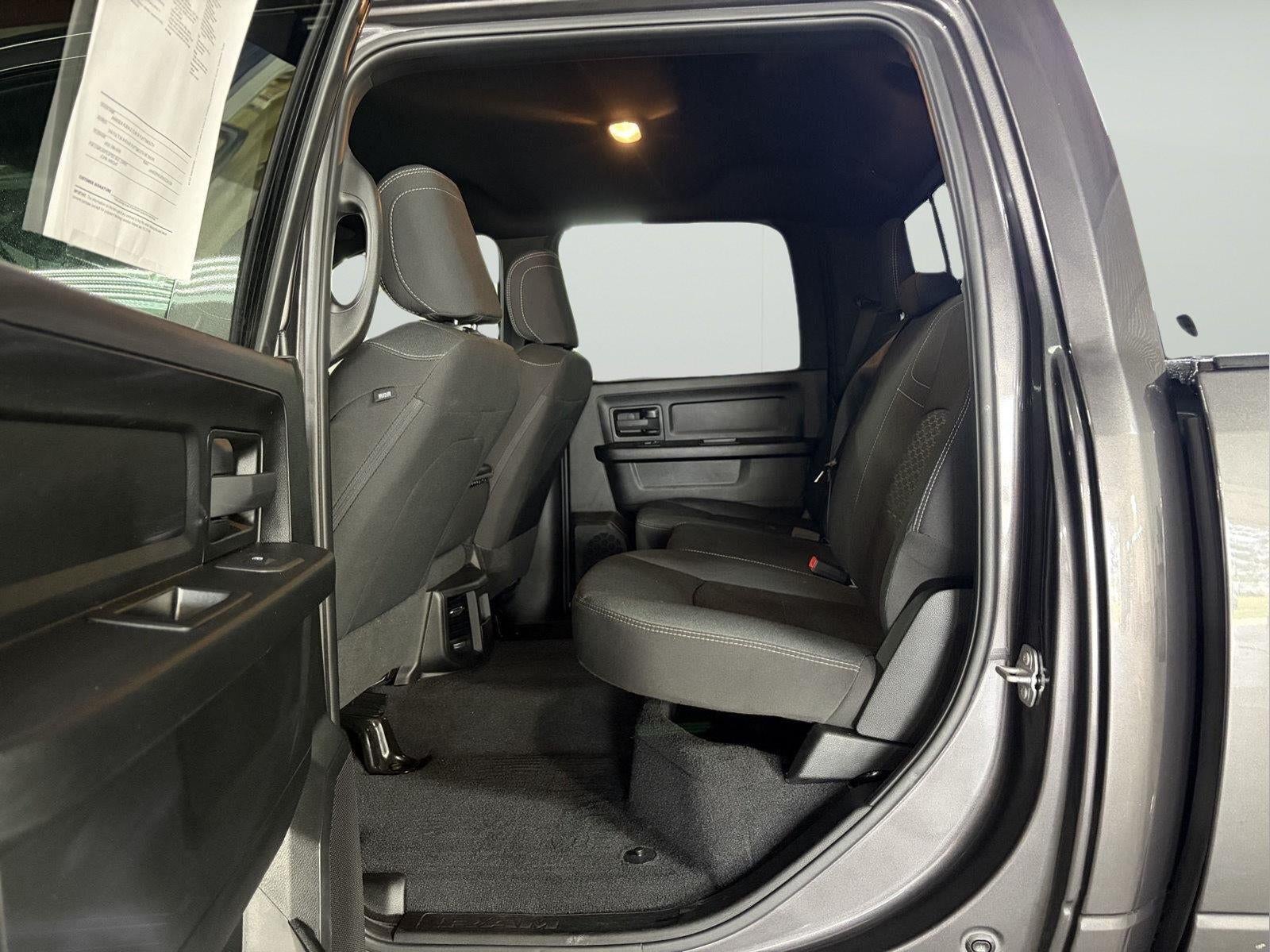 2025 RAM 2500 Tradesman Crew Cab 4x4 6'4' Box