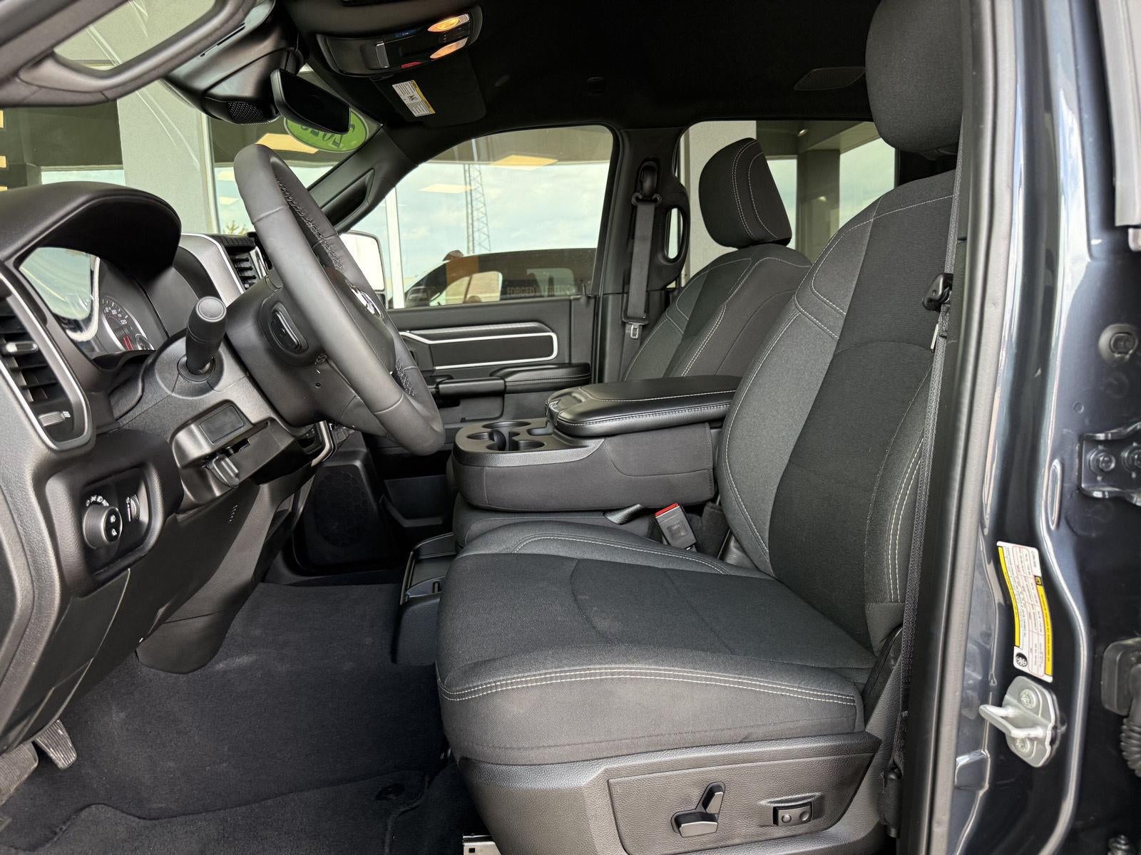 2025 RAM 2500 Big Horn Crew Cab 4x4 6'4' Box