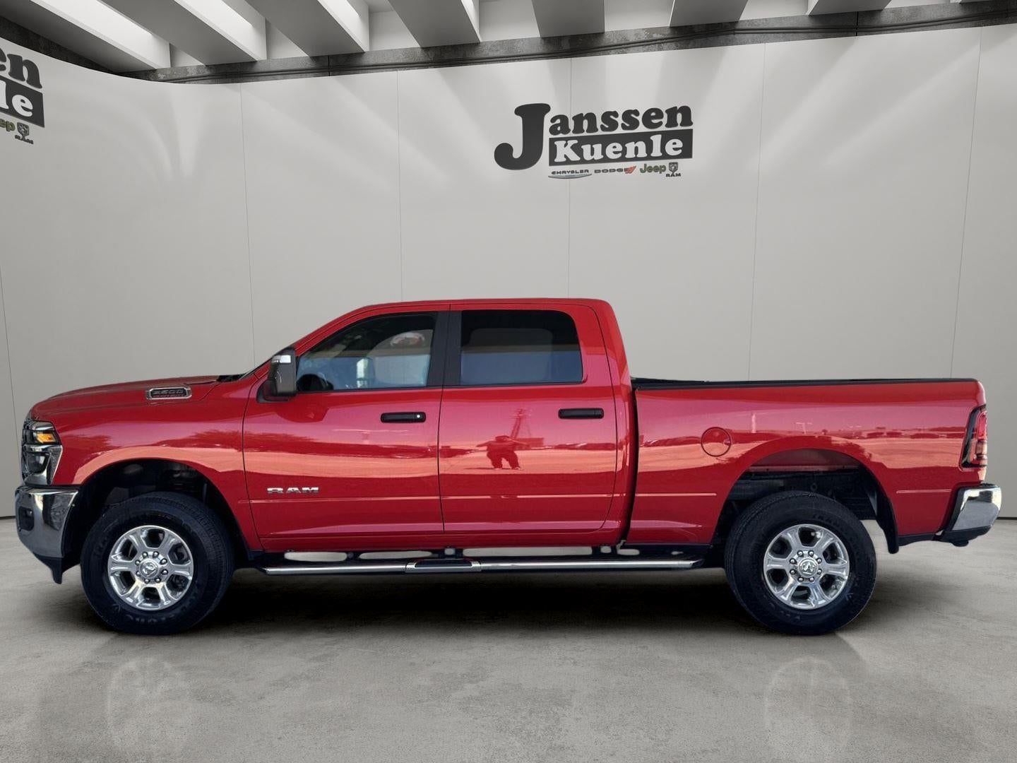 2026 RAM 2500 Big Horn Crew Cab 4x4 6'4' Box