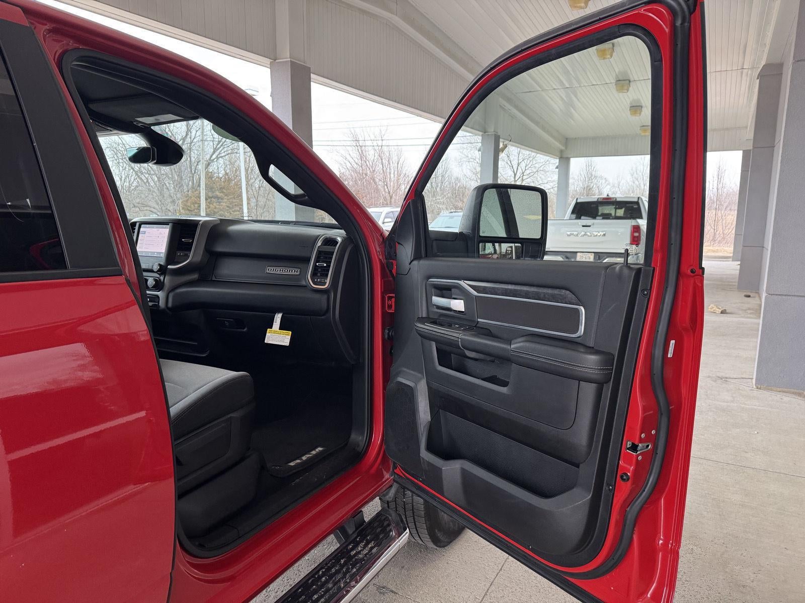 2024 RAM 2500 Big Horn Crew Cab 4x4 6'4' Box