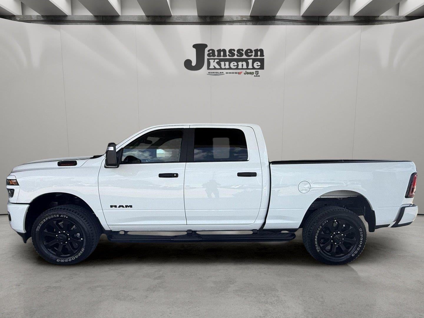 2025 RAM 2500 Big Horn Crew Cab 4x4 6'4' Box