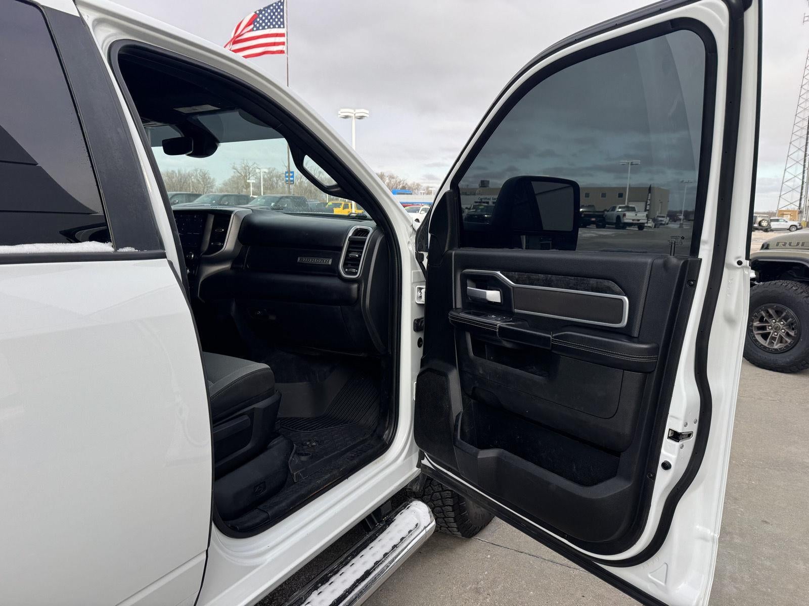 2024 RAM 2500 Big Horn Crew Cab 4x4 6'4' Box