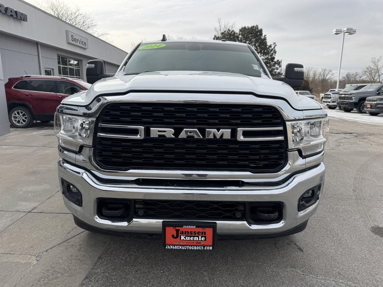 2024 RAM 2500 Big Horn Crew Cab 4x4 6'4' Box