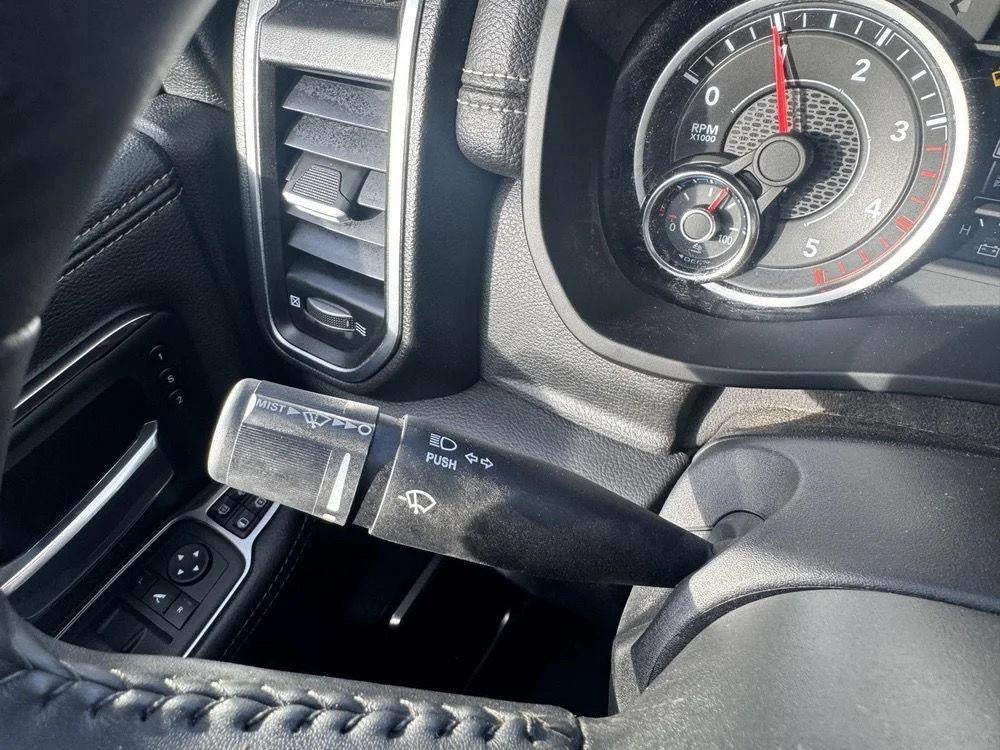 2024 RAM 2500 Laramie Crew Cab 4x4 6'4' Box