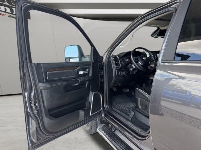 2024 RAM 2500 Laramie Crew Cab 4x4 6'4' Box