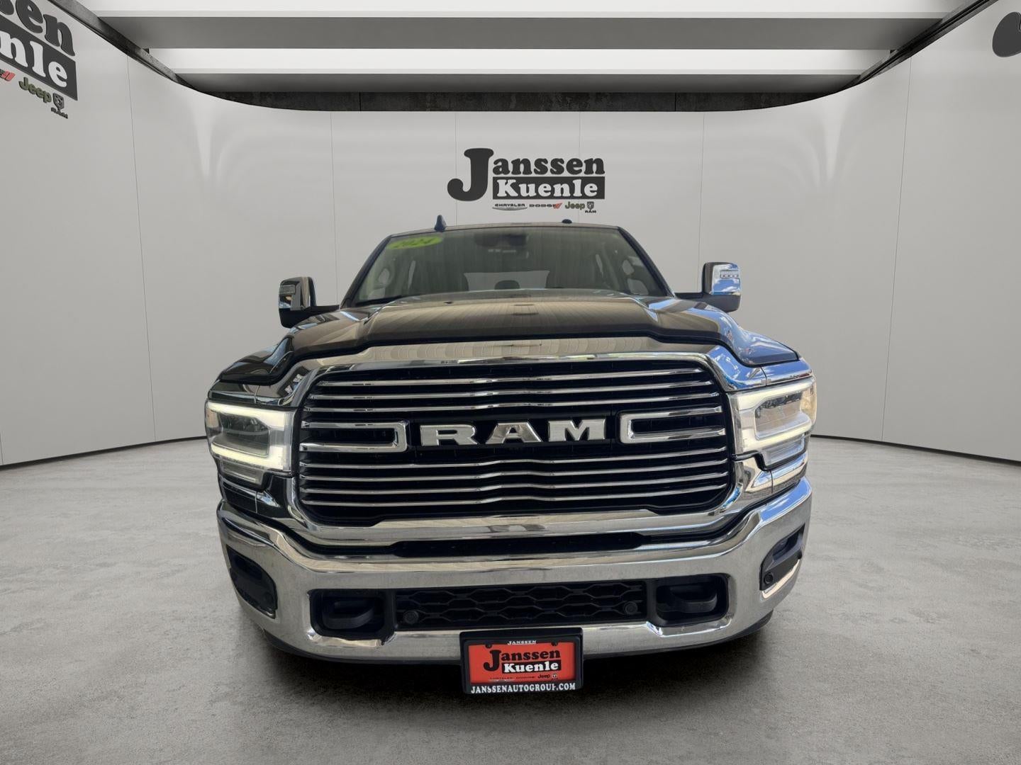 2024 RAM 2500 Laramie Crew Cab 4x4 6'4' Box