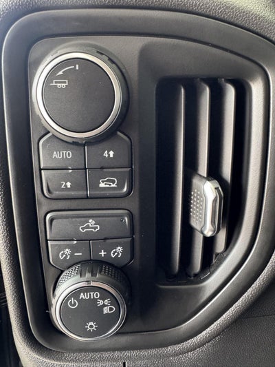 2025 Chevrolet Silverado 1500 4WD Crew Cab Short Bed Custom