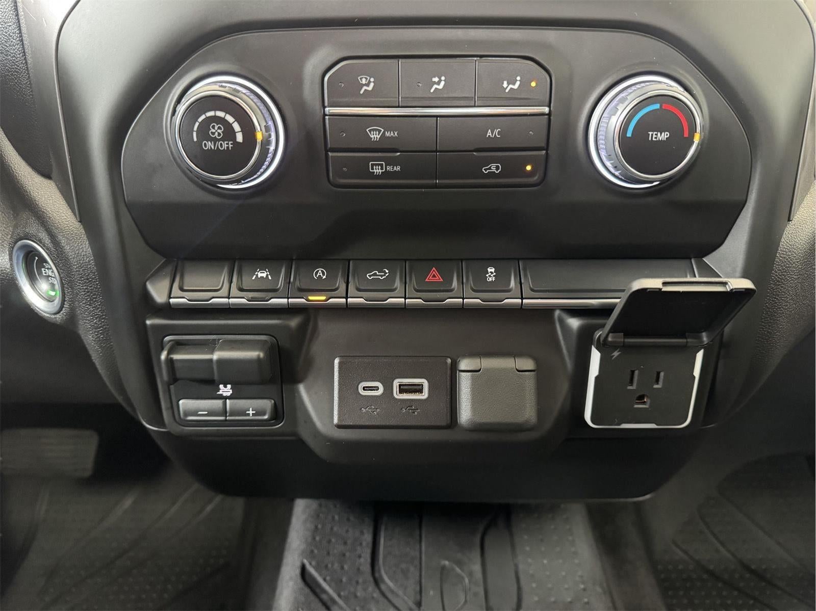 2025 Chevrolet Silverado 1500 4WD Crew Cab Short Bed Custom