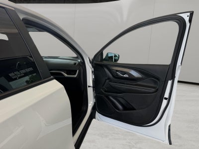 2024 GMC Terrain AWD SLE
