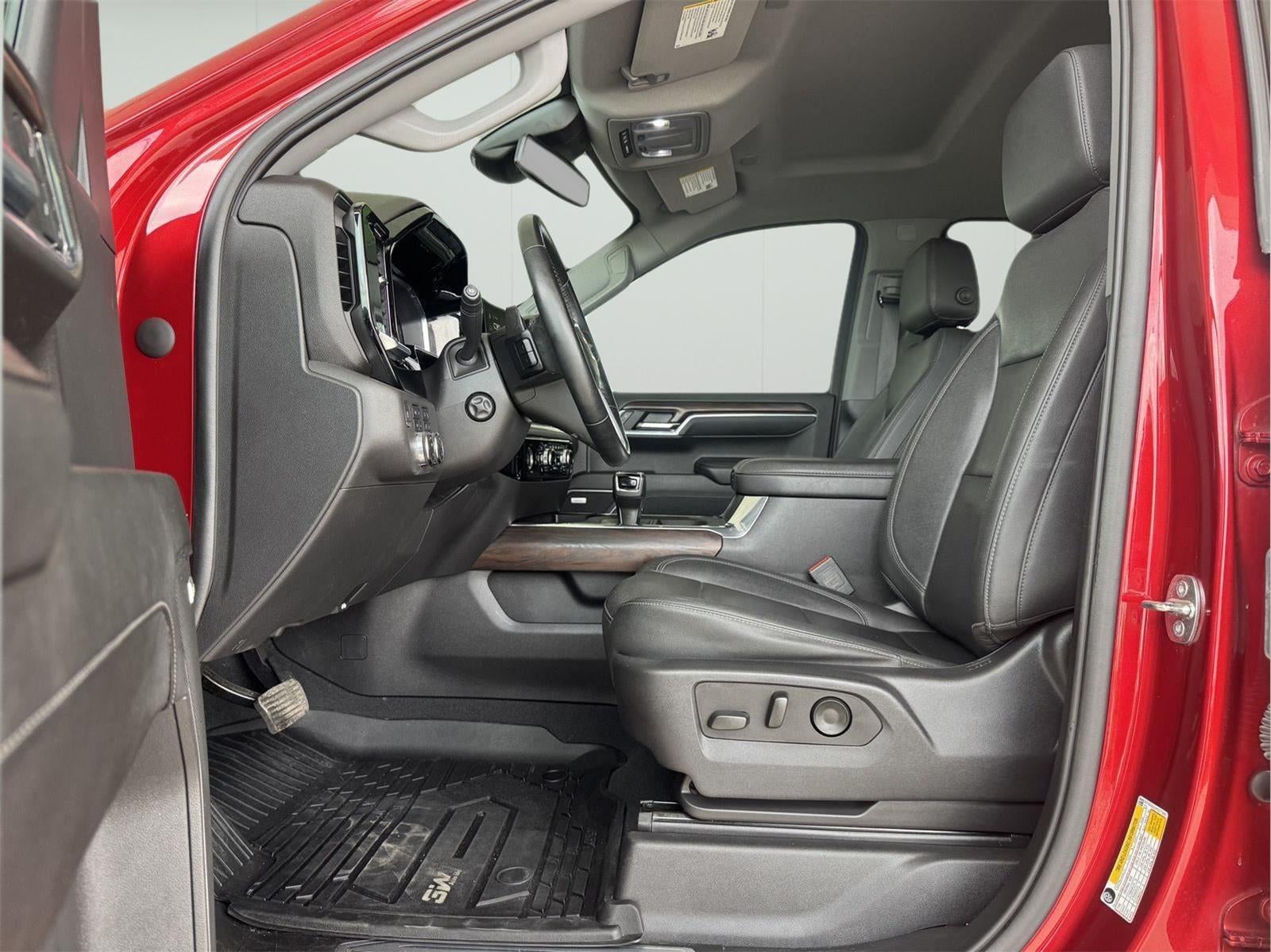 2023 GMC Sierra 1500 4WD Crew Cab Short Box SLT