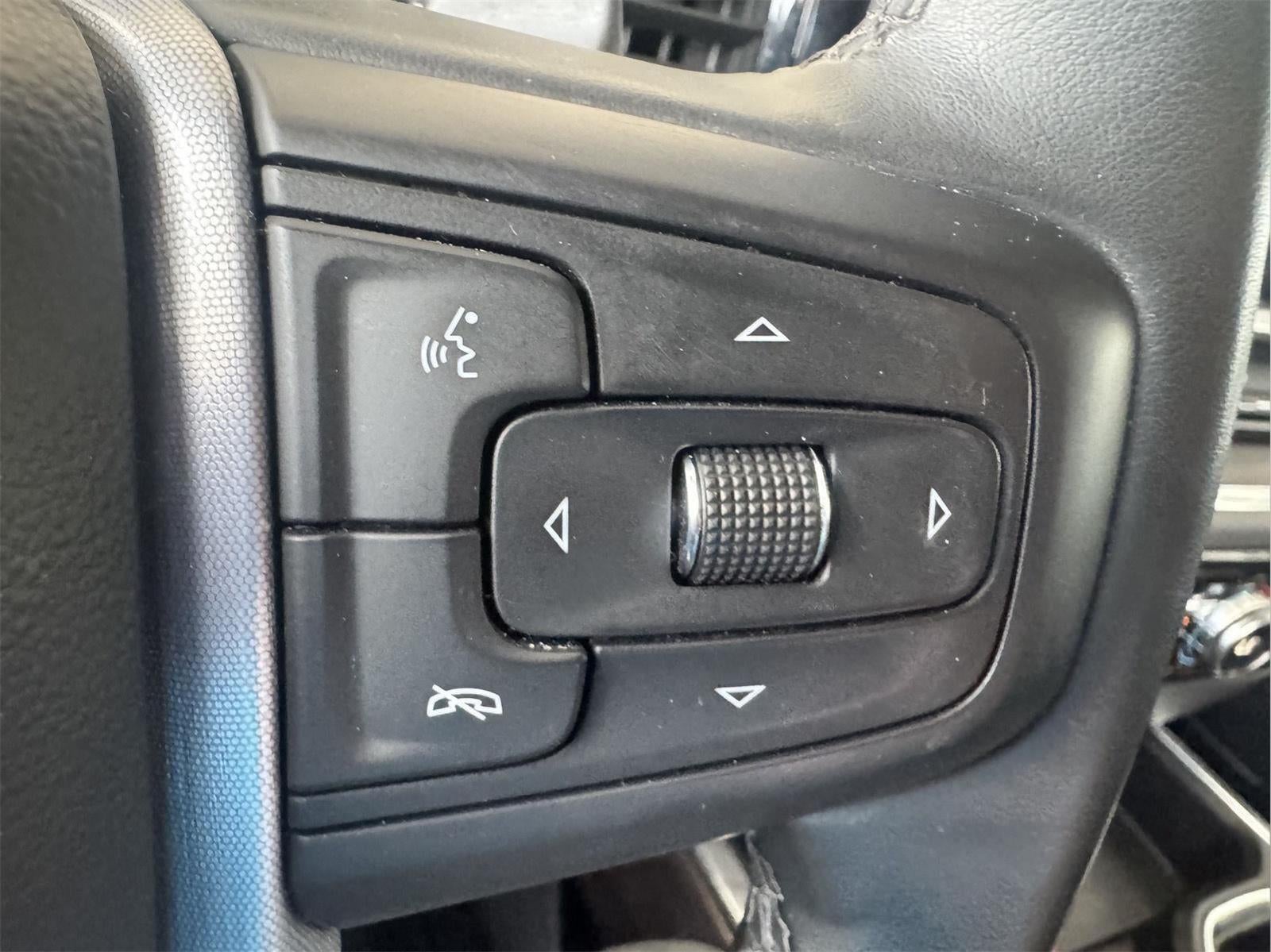 2023 GMC Sierra 1500 4WD Crew Cab Short Box SLT