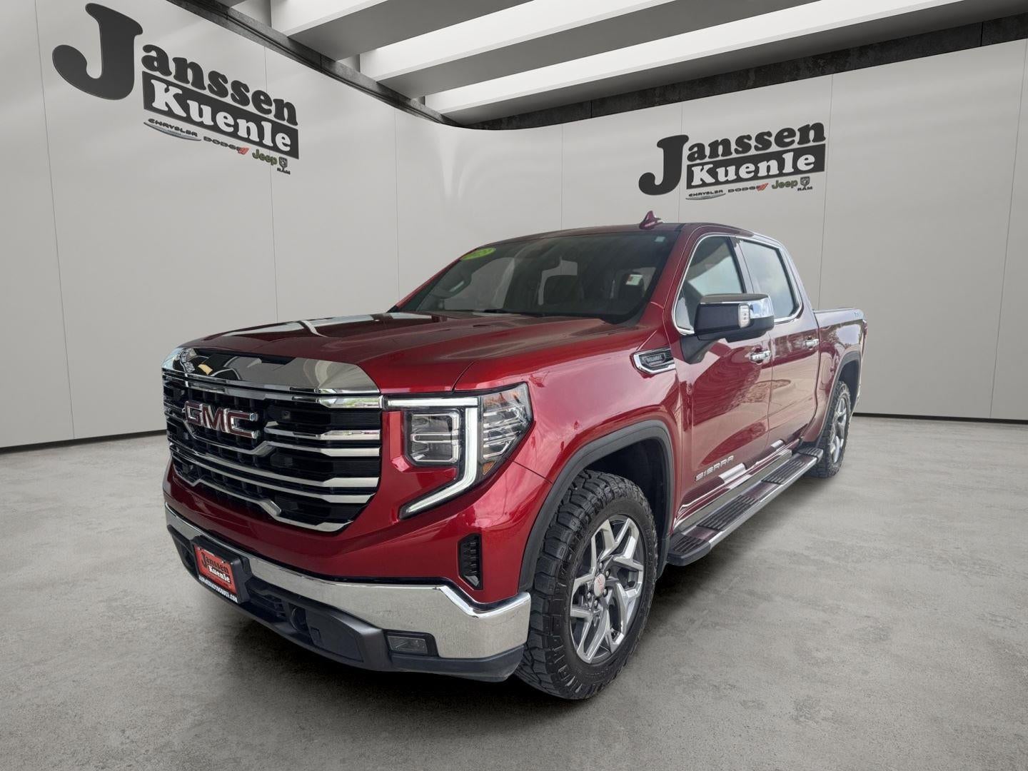 2023 GMC Sierra 1500 4WD Crew Cab Short Box SLT