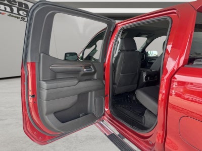 2023 GMC Sierra 1500 4WD Crew Cab Short Box SLT