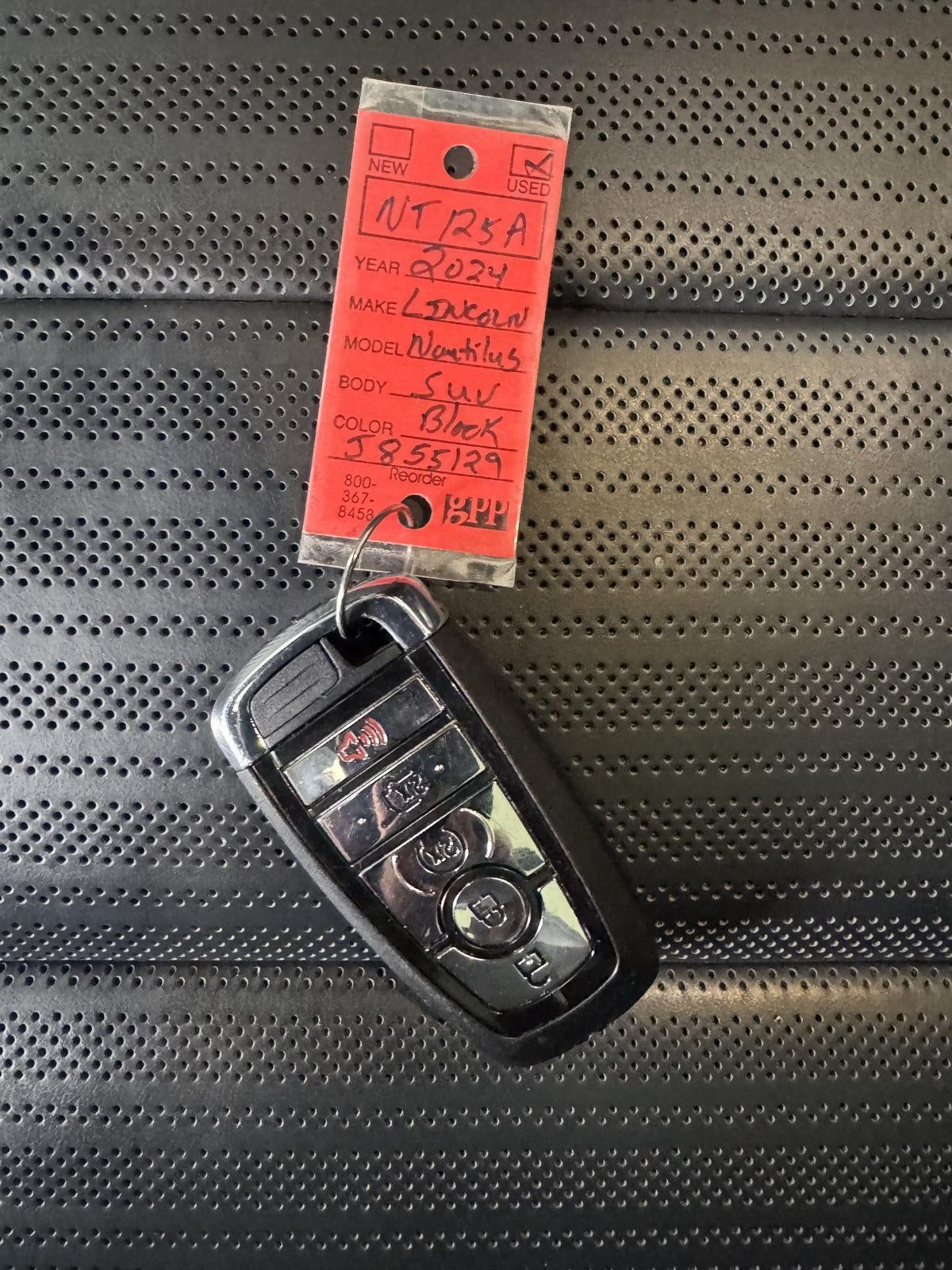 2024 Lincoln Nautilus Reserve