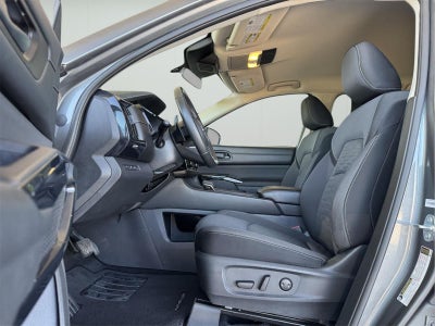 2025 Nissan Pathfinder SV FWD