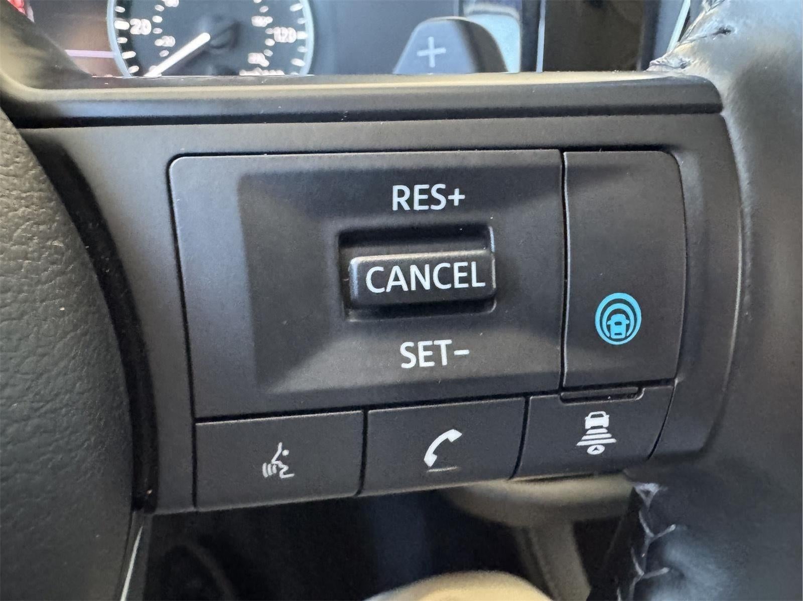 2025 Nissan Pathfinder SV FWD