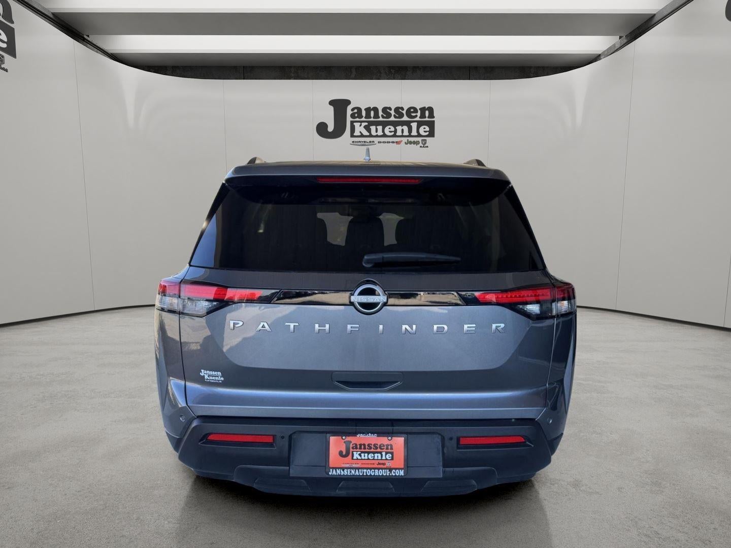 2025 Nissan Pathfinder SV FWD