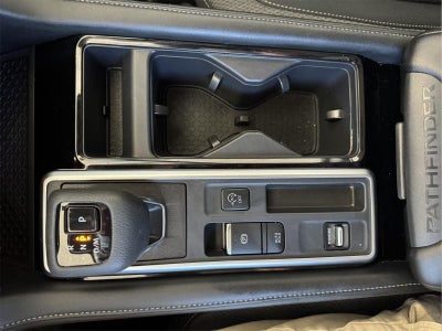 2025 Nissan Pathfinder SV FWD