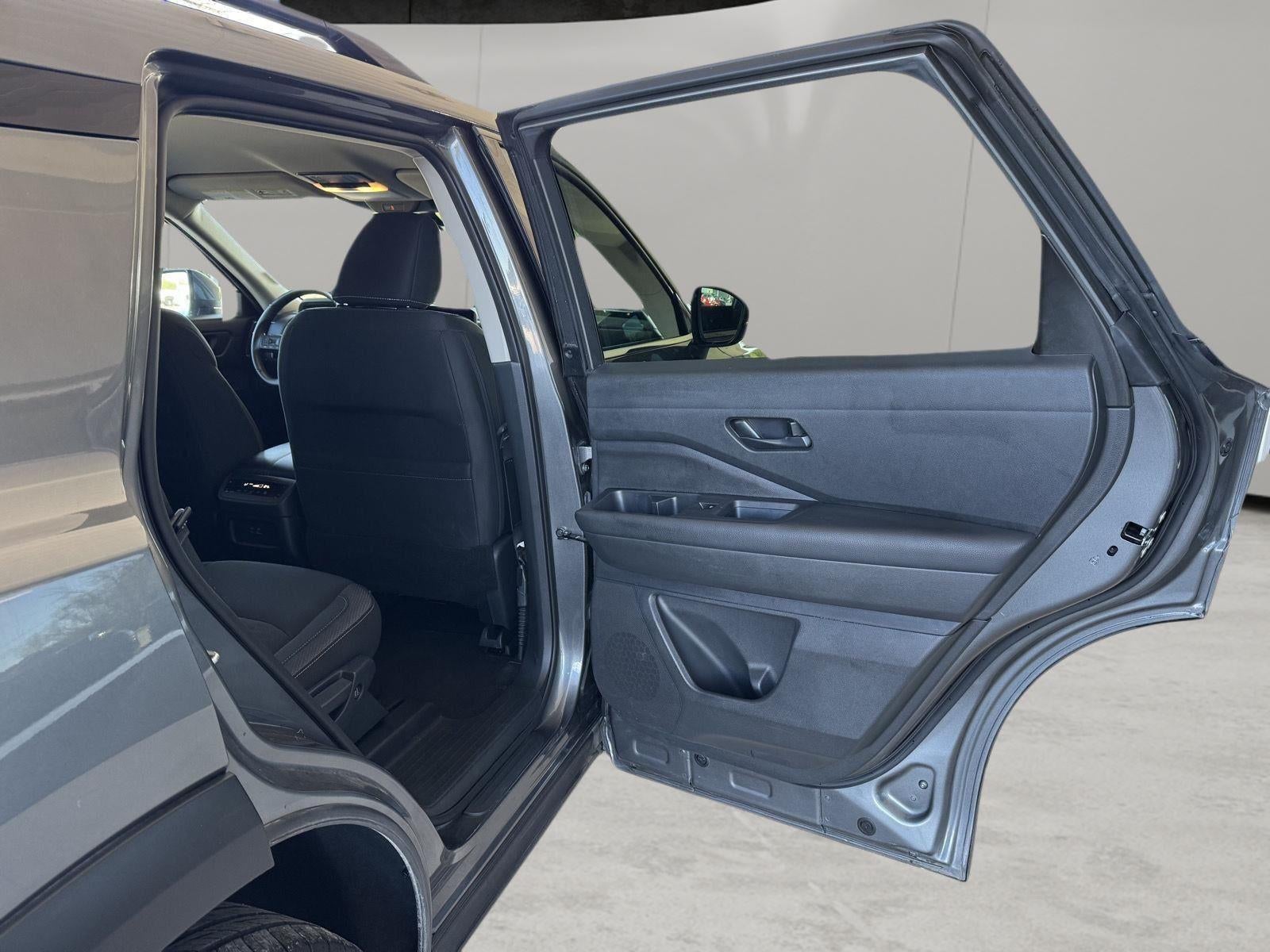 2025 Nissan Pathfinder SV FWD