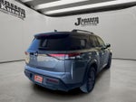 2025 Nissan Pathfinder SV FWD