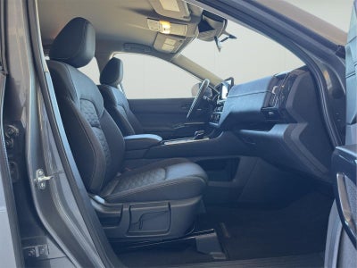2025 Nissan Pathfinder SV FWD