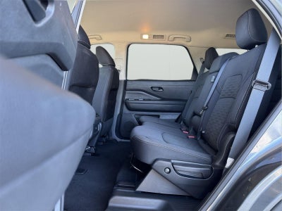 2025 Nissan Pathfinder SV FWD