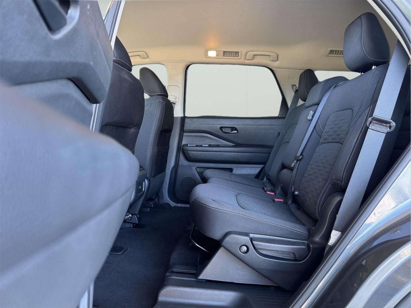2025 Nissan Pathfinder SV FWD