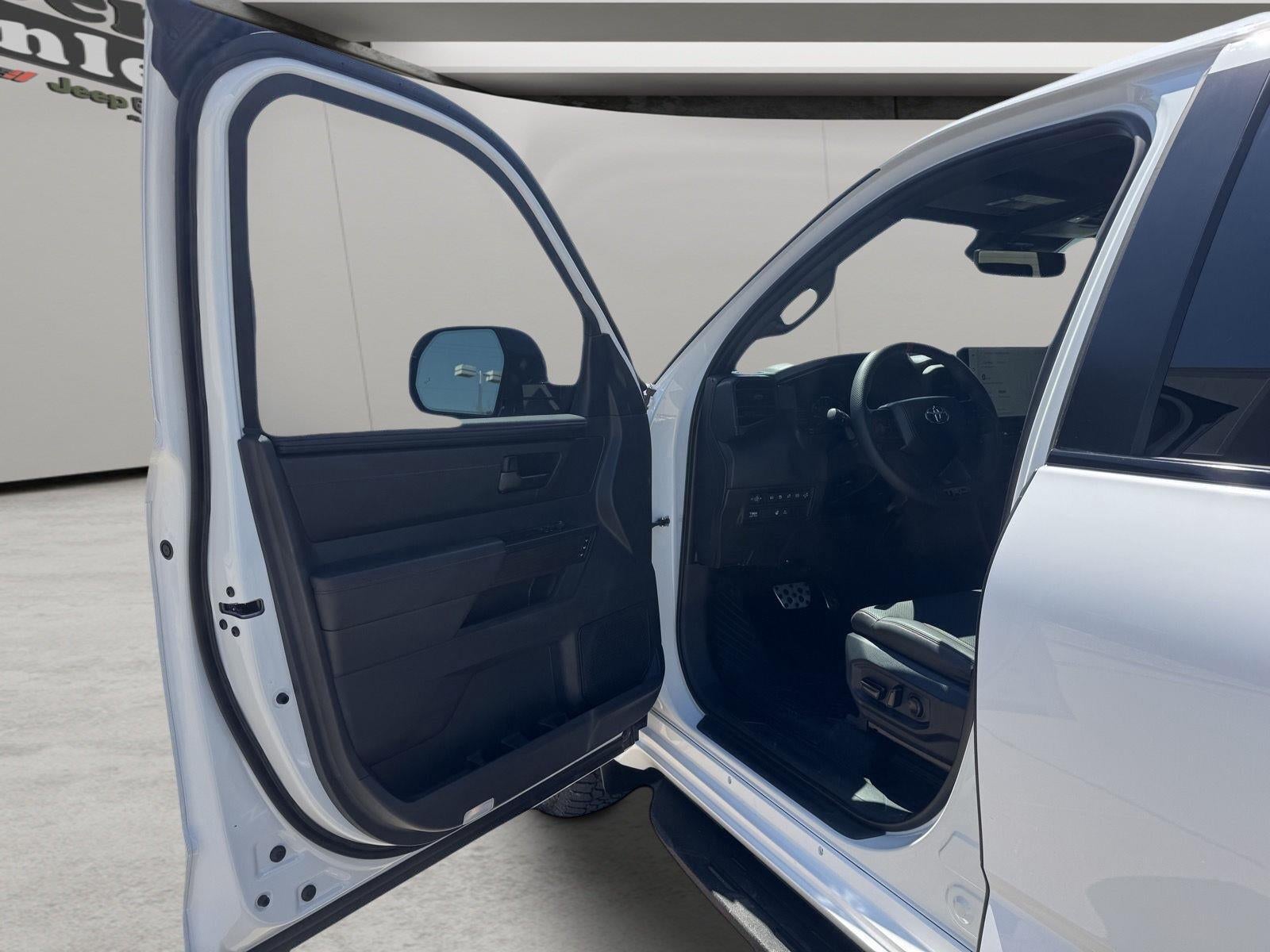 2025 Toyota Tundra Hybrid TRD Pro Hybrid CrewMax 5.5' Bed