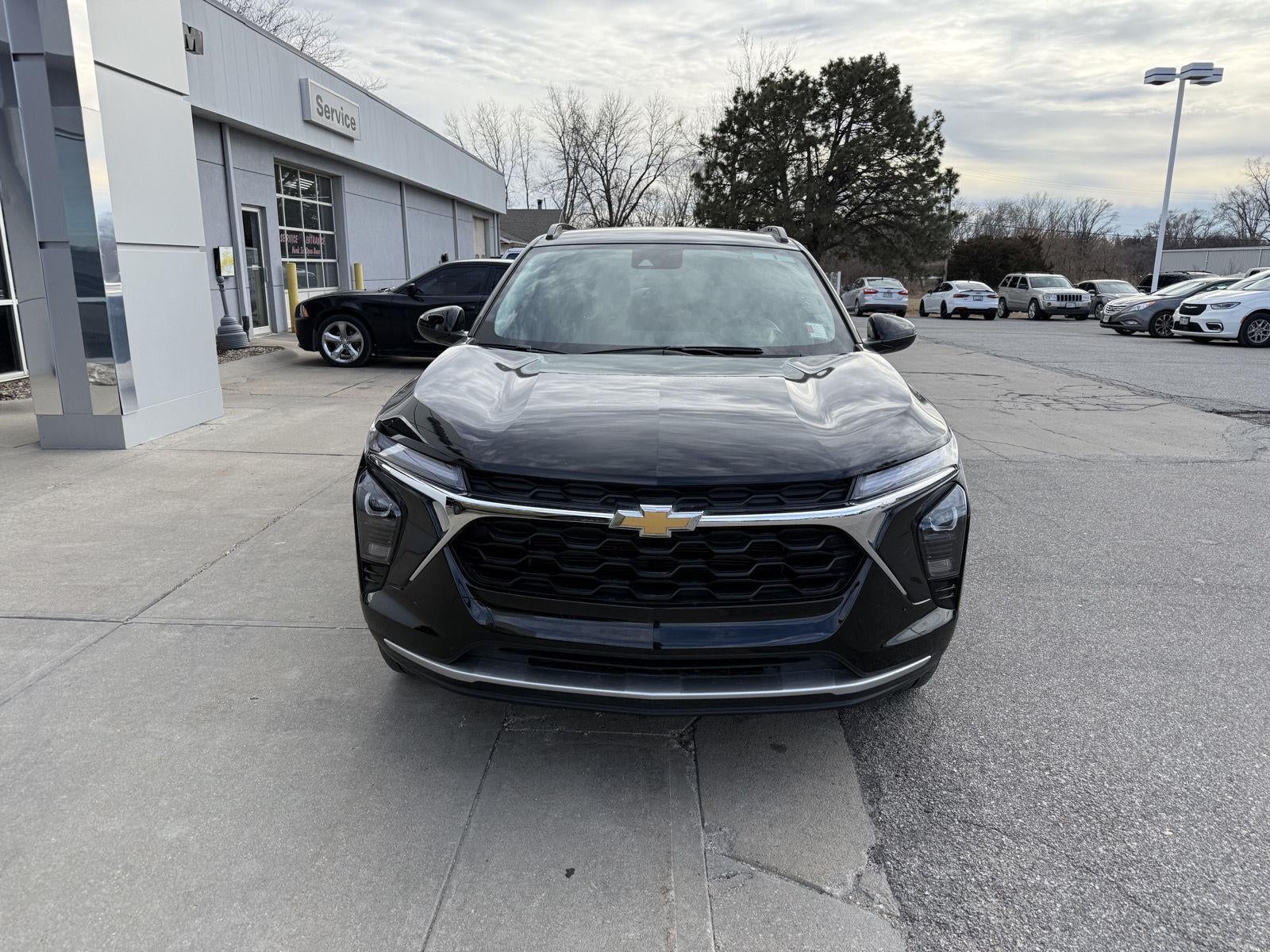 2025 Chevrolet Trax FWD LT