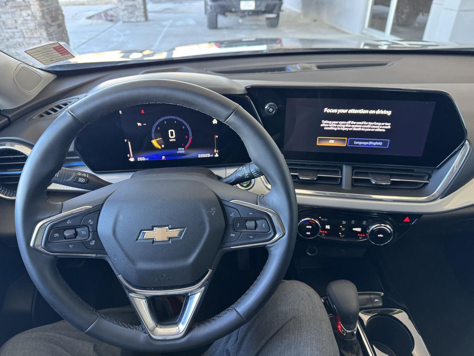 2025 Chevrolet Trax FWD LT