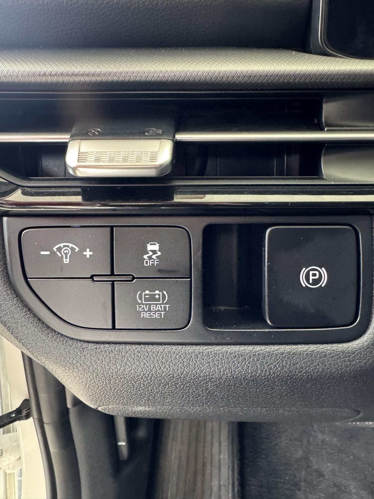 2026 Kia Sportage Hybrid S